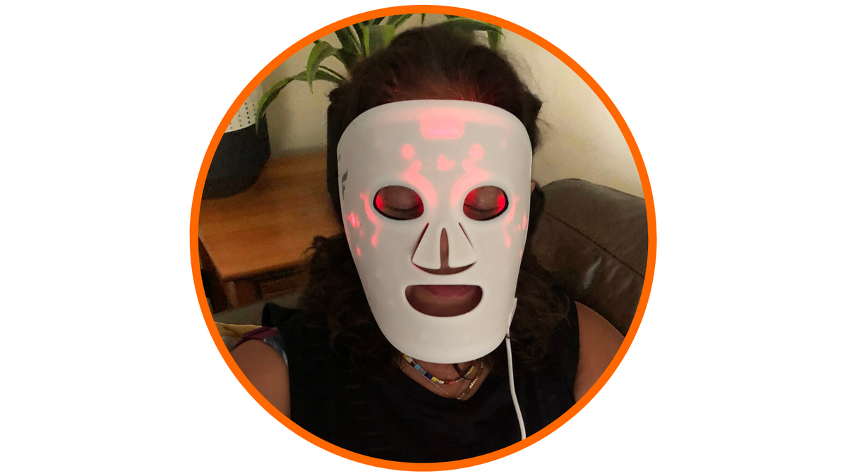 ReFresh 3.0 Near Infrared &amp; LED  Facemask &amp; &#39;N&#39; Fresh Neck &amp; Body Pad - Enjoy 10% OFF