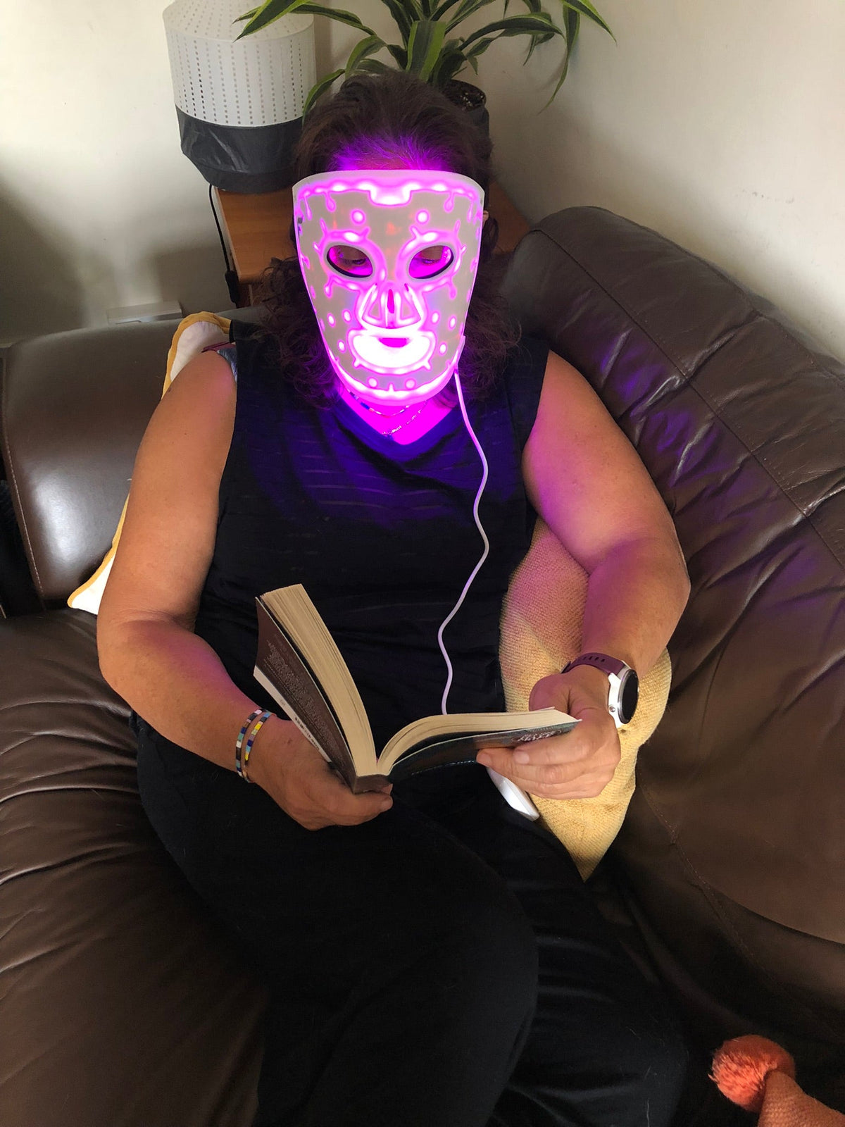 ReFresh 3.0 Near Infrared &amp; LED  Facemask &amp; &#39;N&#39; Fresh Neck &amp; Body Pad - Enjoy 10% OFF